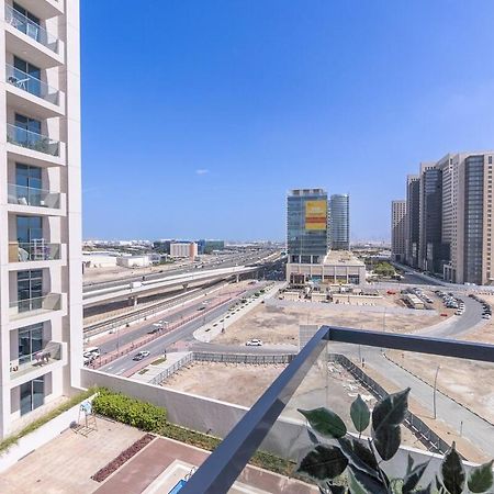 Bright And Airy Studio Apartment At Azizi Aura In Jebel Ali! Dubai Exterior foto