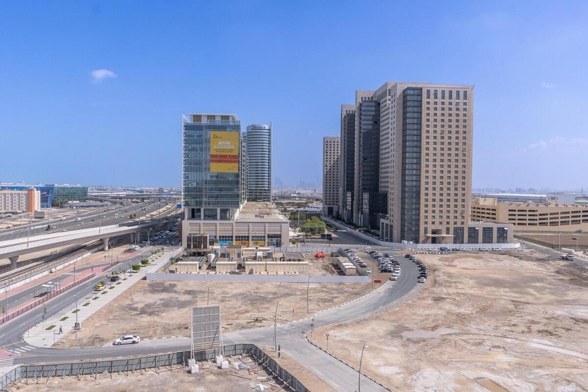 Bright And Airy Studio Apartment At Azizi Aura In Jebel Ali! Dubai Exterior foto